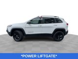 Used 2016 Jeep Cherokee Trailhawk image 6
