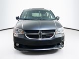 Used 2019 Dodge Grand Caravan SXT image 2