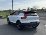 Used 2019 Volvo XC40 T5 R-Design image 3