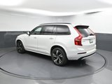 Used 2022 Volvo XC90 T8 R-Design w/ Advanced Package image 3