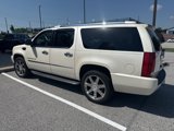 Used 2007 Cadillac Escalade ESV AWD w/ Information Package image 3