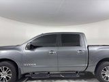 Used 2021 Nissan Titan SV w/ SV Convenience Package image 3