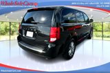 Used 2015 Dodge Grand Caravan SXT image 2