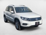 Used 2016 Volkswagen Tiguan S image 3