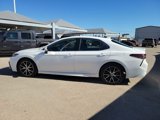 Used 2023 Toyota Camry SE image 3