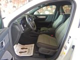 Used 2025 Volvo XC40 B5 Core image 2
