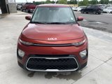 Used 2022 Kia Soul LX image 2