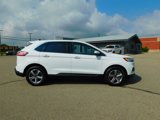Used 2022 Ford Edge SEL w/ Convenience Package image 2