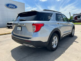 Used 2022 Ford Explorer XLT w/ Equipment Group 202A image 5