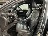 Used 2019 Volvo XC40 T5 Momentum image 4