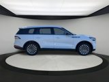 Used 2024 Lincoln Aviator Reserve w/ Elements Package Plus image 2