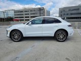 Used 2025 Porsche Macan image 2