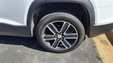 Used 2020 GMC Acadia SLT w/ Driver Alert Package II image 5