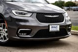 Used 2022 Chrysler Pacifica Touring-L image 3