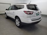 Used 2017 Chevrolet Traverse LT w/ Style and Technology Package image 5