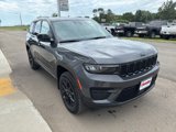 New 2025 Jeep Grand Cherokee Altitude image 4