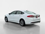 Used 2017 Ford Fusion SE w/ Fusion SE Technology Package image 5