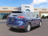 Used 2018 Nissan Rogue SV image 4