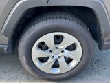 Used 2022 Toyota RAV4 LE image 5