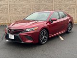 Used 2018 Toyota Camry SE image 2