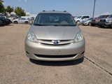 Used 2009 Toyota Sienna XLE image 2