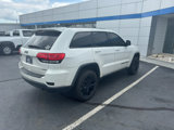 Used 2017 Jeep Grand Cherokee Laredo image 3