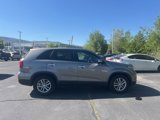 Used 2014 Kia Sorento LX image 2