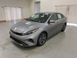 Used 2024 Kia Forte LXS w/ LXS Technology Package image 4