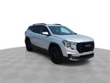 Used 2022 GMC Terrain SLE w/ Driver Convenience Package image 2