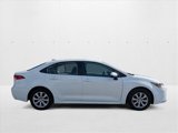 Used 2022 Toyota Corolla LE image 4
