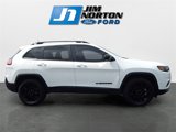 Used 2023 Jeep Cherokee Altitude Lux image 2