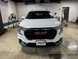 Used 2022 GMC Terrain SLE w/ Driver Convenience Package image 2