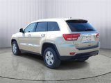 Used 2012 Jeep Grand Cherokee Laredo w/ Laredo E Group image 4