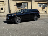 Used 2018 Toyota Highlander AWD V6 image 3