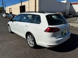 Used 2015 Volkswagen Golf TDI SE image 5
