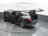 Used 2019 Honda Pilot Touring image 2
