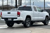 Used 2016 Toyota Tacoma TRD Sport image 4