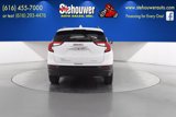 Used 2022 GMC Terrain SLE w/ Driver Convenience Package image 4