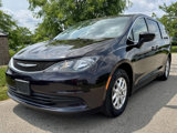 Used 2017 Chrysler Pacifica Touring image 2