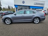 Used 2015 Volkswagen Passat TDI SE image 2