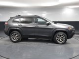 Used 2021 Jeep Cherokee Trailhawk image 4