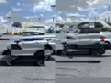 Used 2022 Volkswagen Tiguan SE w/ Panoramic Sunroof Package image 2