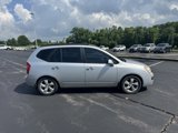 Used 2008 Kia Rondo EX image 2