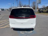 Used 2021 Chrysler Pacifica Touring-L w/ Premium & Safety Sphere Group image 4