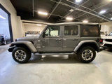 Used 2018 Jeep Wrangler Unlimited Sahara image 5