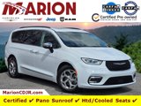 Used 2023 Chrysler Pacifica Limited image 1
