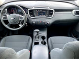 Used 2020 Kia Sorento LX image 4