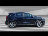 Used 2022 Kia Niro EX Premium w/ Cold Weather Package image 3
