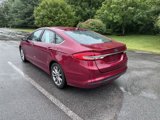 Used 2017 Ford Fusion SE w/ Fusion SE Technology Package image 5
