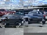 Used 2022 Chevrolet Equinox LT image 2